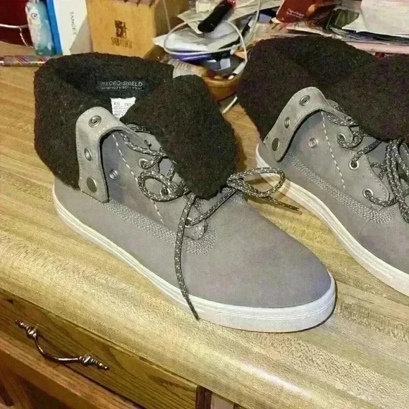Rockport Women’s 9 Booties Hydro Shield Gray Lace - Picture 1 of 11